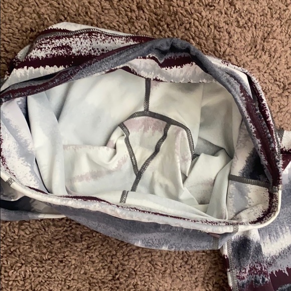 Printed Striped Leggings - Picture 5 of 6